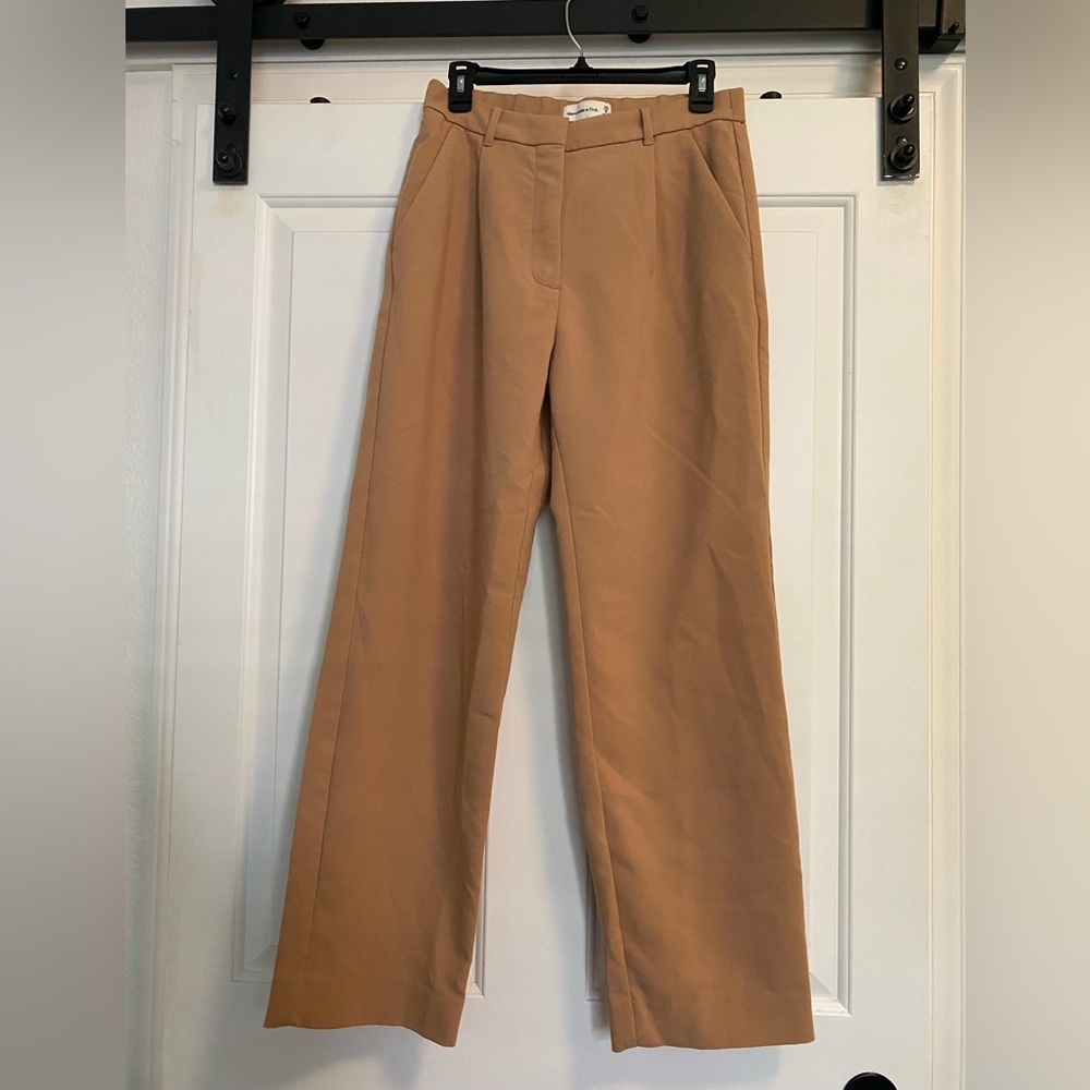 Abercrombie & Fitch women’s tailored relaxed straight pants